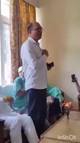 नगरोटा सूरियां: विकासखंड नगरोटा सूरिया के स्थानांतरण को लेकर कांग्रेस से कार्यकर्ताओं ने किया विरोध प्रकट #jansamsya