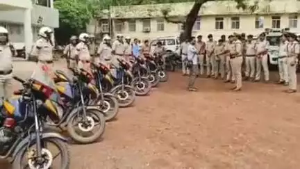 गुना नगर: गुना पुलिस ने आम जन की सुरक्षा के लिए 8 चीता मोबाइल पल्सर बाइक की शुरुआत की