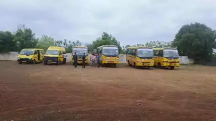 कुरई: परिवहन विभाग ने सिवनी में स्कूली बसों का निरीक्षण किया, सुधार के निर्देश दिए