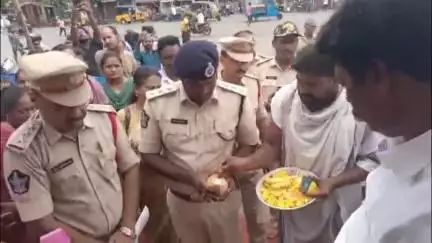 విశాఖపట్నం: నేర నియంత్రణకు పోలీస్ ఔట్ పోస్ట్ లు  ఎంతగానో దోహద పడతాయి..వెస్ట్ సబ్ డివిజన్ ఏసిపి పృథ్వీ తేజ..