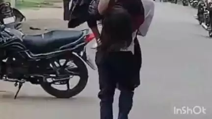 कुलपहाड़: पनवाड़ी सीएचसी इलाज कराने आई महिला बाइक से गिरकर गंभीर रूप से घायल, पति ने भी महिला के साथ की मारपीट