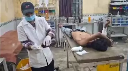 गोपालगंज: हरखुआ रेलवे के पास आपसी विवाद में युवक से मारपीट, इलाज के लिए सदर अस्पताल में भर्ती