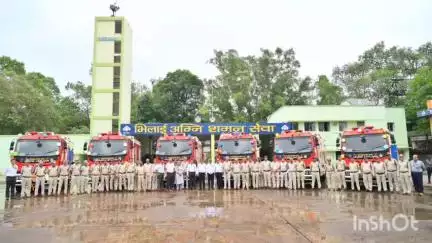 धमधा: भिलाई इस्पात संयंत्र के अग्निशमन विभाग में शामिल हुए 6 नए फोम टेंडर