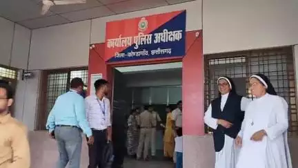 कोंडागांव: कोंडागांव में 26 जून को सड़क सुरक्षा और यातायात जागरूकता पर होगा विशेष कार्यक्रम, पुलिस अधीक्षक कार्यालय में हुई बैठक