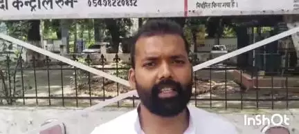 बलिया: वरिष्ठ समाजसेवी प्रेम वर्मा ने कलेक्ट्रेट पहुंचकर जिलाधिकारी को दिया 7 दिन का अल्टीमेटम