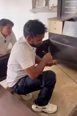 नांगल शेरपुर से सर्प मित्र ने सर्प को रेस्क्यू कर सुरक्षित जंगल में छोड़ा, किया जागरूक