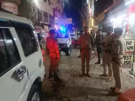 आज दिनांक-24.06.2025 को कटिहार जिला के शहरी क्षेत्र में पुलिस अधीक्षक, कटिहार के द्वारा विधि-व्यवस्था एवं सुरक्षा व्यवस्था बनाए रखने हेतु प्रतिनियुक्ति पुलिस पदाधिकारी/कर्मी का निरीक्षण किया गया तथा आवश्यक दिशा-निर्देश दिया गया I