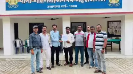 नौतनवा: नौतनवा थाने में सोशल मीडिया पर ब्राह्मण समुदाय के खिलाफ अभद्र टिप्पणी करने वाले के खिलाफ कड़ी कार्रवाई की मांग