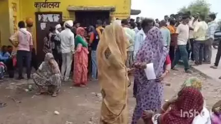भितरवार: कृषि उपज मंडी में खाद वितरण व्यवस्था गड़बड़ाई