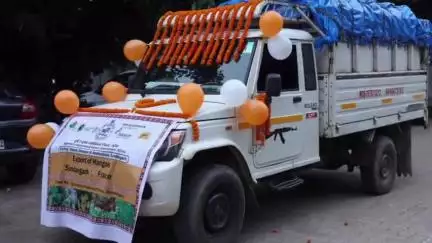 ସୁନ୍ଦରଗଡ ସହର: ଲେଫ୍ରିପଡ଼ା ବ୍ଲକରୁ ୧୮ କ୍ୱିଣ୍ଟାଲ ଆମ୍ରପାଲି ପ୍ରଜାତିର ଆମ୍ବ ସଫଳତାର ସହିତ ଫ୍ରାନ୍ସକୁ ରପ୍ତାନି,ପତାକା ଦେଖାଇ ଶୁଭାରମ୍ଭ