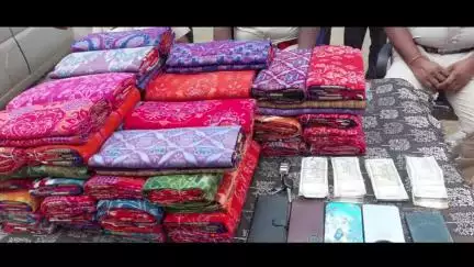 ବିଜେପୁର: ଚୋରୀ ଘଟଣା ରେ ୫ଜଣ ଗିରଫ,ନଗଦ ୧,୯୮୦୦୦ ଟଙ୍କା ସହ ଗୋଟିଏ ଇକୋ ଗାଡି ଜବତ କରାଯାଇଥିବା ସୂଚନା ଦେଳେ ଉପଖଣ୍ଡ ପୋଲିସ ଅଧିକାରୀ