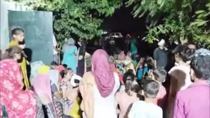 बुलंदशहर: गांव अकबरपुर में 13 वर्षीय बच्ची की इलाज के दौरान हुई मौत, परिजनों ने झोलाछाप डॉक्टर पर लगाया लापरवाही का आरोप
