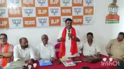खगड़िया: परमानंदपुर स्थित भाजपा कार्यालय में पार्टी पदाधिकारी और कार्यकर्ताओं की हुई बैठक