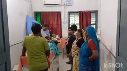 कटोरिया: घुमनी गांव: भूमि विवाद में पड़ोसियों ने वृद्ध महिला को कुदाल से मारकर किया घायल