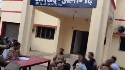 गभाना: गभाना में आगामी त्योहारों के मद्देनज़र पुलिस ने संभ्रांत व्यक्तियों के साथ पीस कमेटी की मीटिंग की
