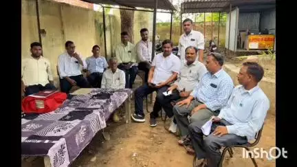 कुम्हेर: कुमेर में बार एसोसिएशन के अध्यक्ष के नेतृत्व में डीग कुम्हेर को संयुक्त जिला बनाने की मांग को लेकर आठवें दिन आंदोलन जारी