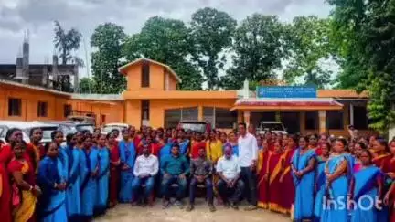 କାଲିମେଳା: ଦ୍ଵିତୀୟ ଦିନରେ ପଞ୍ଚାୟତ ଆଡଭାନ୍ସମେନ୍ଟ ଇଣ୍ଡେକ୍ସ କାର୍ଯ୍ୟକ୍ରମ, ଯୋଗଦେଲେ ଶତାଧିକ ଆଶା ଓ ଅଙ୍ଗନବାଡି କର୍ମୀ, କାଲିମେଳା