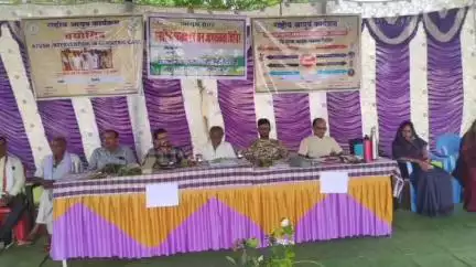 बालोद: बिरेतरा में त्रैमासिक नि:शुल्क स्वास्थ्य शिविर सम्पन्न, 149 मरीजों की हुई जांच, औषधीय पौधों के उपयोग पर दी गई जानकारी