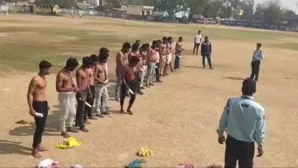 पिपरा: सुपौल ज़िला के पिपरा प्रखंड परिसर में ज़िला पदाधिकारी के आदेश पर रोजगार शिविर का आयोजन