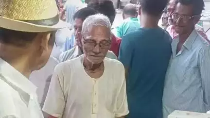 কল্যাণী: গয়েশপুরে সাধারণ মানুষের হাতে দিঘার জগন্নাথ মন্দিরের মহাপ্রসাদ তুলে দিলেন গয়েশপুর পৌরসভার পৌর প্রধান সুকান্ত চ্যাটার্জি