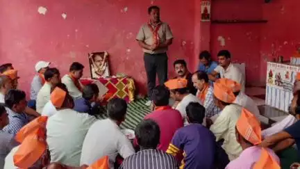 बड़वारा: ग्राम विलायत कला में डॉ. श्यामा प्रसाद मुखर्जी की पुण्यतिथि पर हुई संगोष्ठी, विधायक धीरेंद्र बहादुर सिंह हुए शामिल