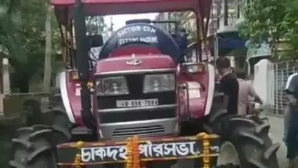 চাকদা: চাকদা শহরের নিকাশী ব্যবস্থাকে আরও উন্নত করতে নতুন মেশিন দিয়ে আজ থেকে কাজ শুরু করলো চাকদা পুরসভা