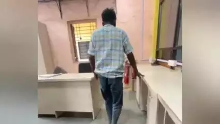 नंदुरबार: कुकरमुंडा पोलिस ठाण्यात आदिवासी युवकाला नग्न करून मारहाण; नंदुरबार जिल्हा आदिवासी टायगर सेनेची कारवाईची मागणी
