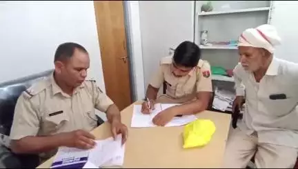 बांसवाड़ा: मलवासा गांव में मार्बल माइंस पर काम करते समय पत्थर गिरने से एक मजदूर की हुई मौत, पुलिस ने शव का कराया पोस्टमार्टम