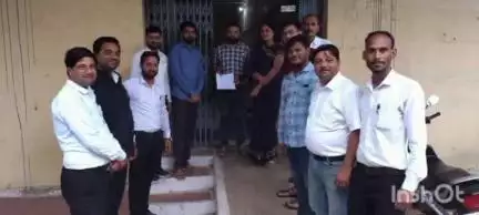 टिमरनी: कॉलेज में BBA-BCA कोर्स बंद होने पर कांग्रेस ने सौंपा ज्ञापन, NSUI ने आंदोलन का किया ऐलान