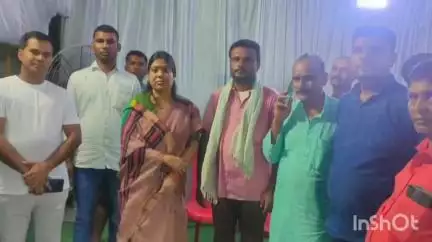 कौआकोल: कौवाकोल प्रखंड के आधा दर्जन गांवों का दौरा कर जिला परिषद सदस्य भाजपा नेत्री विनीता मेहता कई कार्यक्रमों में शामिल हुईं