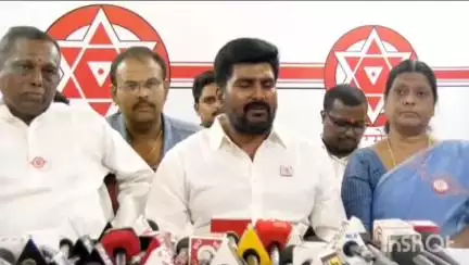 కొవ్వూరు: జగన్ రాజకీయ ఉన్మాది : నెల్లూరులో జనసేన జిల్లా ప్రధాన కార్యదర్శి కిషోర్