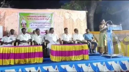 இராமேஸ்வரம்: கொண்டேஸ்வர் மடத்தில் சுதந்திர போராட்ட தியாகி விஸ்வநாத தாஸ் திருஉருவ படத்திற்கு  மலர் தூவி மரியாதை