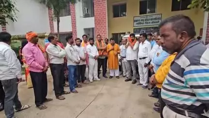गोमिया: भाजपा ने हेमंत सरकार के खिलाफ गोमिया प्रखंड कार्यालय के सामने किया आक्रोश प्रदर्शन