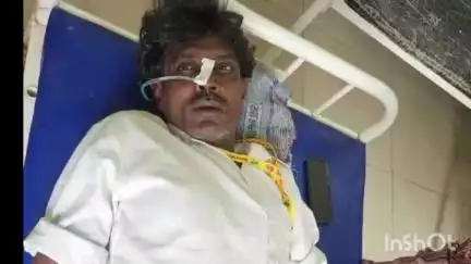తాడికొండ: వెలగపూడిలోని రాష్ట్ర సచివాలయం వద్ద నంద్యాల జిల్లాకు చెందిన రైతు రామకృష్ణ ఆత్మహత్యాయత్నం