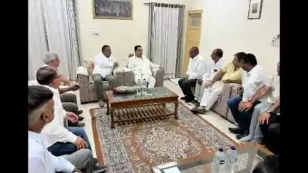 जोधपुर: जोधपुर संघर्ष समिति ठेकेदार संघ ने कैबिनेट मंत्री जोगाराम पटेल से विभिन्न मांगों को लेकर मांग पत्र सौंपा