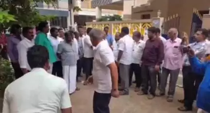 தாம்பரம்: புனித தோமையர்மலை தெற்கு ஒன்றியம் வேங்கைவாசல் ஊராட்சியில் நமக்கு நாமே திட்டத்தில் 2.53 கோடி மதிப்பீட்டில் சாலை மற்றும் மழைநீர் மூடு கால்வாய்