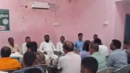 कसमार: कथारा स्टाफ रीक्रिएशन क्लब में झारखंड कोलियरी मजदूर यूनियन का सम्मेलन आयोजित