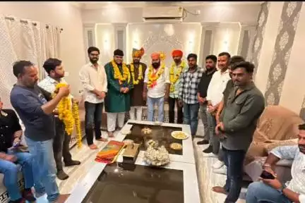 शुजालपुर: शुजालपुर में करणी सेना के नव नियुक्त जिला अध्यक्ष सोनू बना सापखेड़ा और जिला संयोजक भीम सिंह बना डूंगरगांव का हुआ स्वागत