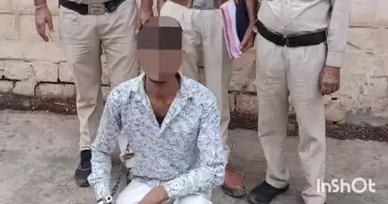आरोन: आरोन थाना पुलिस ने 17 वर्षीय नाबालिग किशोरी का अपहरण कर बलात्कार करने वाले आरोपी को किया गिरफ्तार