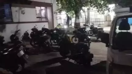 बसमत: वसमत परभणी राज्य रस्त्यावरील हयातनगर फाटा परिसरात दोन युवकांचा खून, एकाचा मृत्यु तर दुसऱ्या युवकावर उपचार सुरू