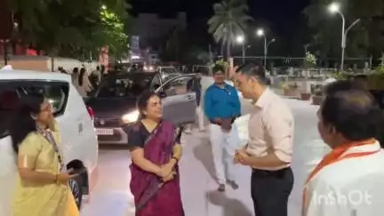 పూతలపట్టు: కాణిపాకం స్వామివారిని దర్శించుకున్న కేంద్రీయ విద్యాలయ కమిషనర్ శ్రీనిధి పాండే