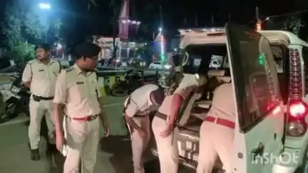 बिक्रम: बिक्रम में वाहन जांच अभियान जारी, क्राइम कंट्रोल को लेकर स्थानीय पुलिस प्रशासन सख्त