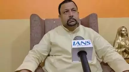 फर्रुखाबाद: आईटीआई चौराहा पर स्थित आवास पर सांसद मुकेश राजपूत ने सपा से निष्कासित तीन विधायकों को लेकर मीडिया से की बात