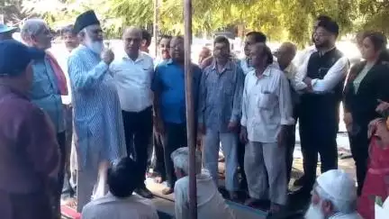 अराफात पेट्रोकैमिकल्स की जमीन पर अब सरकार का कब्जा
-18फरवरी से धरने पर बैठे जेके मजदूरों की बड़ी जीत
-केडीए का लगा बोर्ड