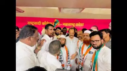 बसमत: आ.राजु नवघरेंच्या विकासात्मक नेतृत्वाला विश्वास ठेवत अजित पवार यांच्या उपस्थितीत मुंबई येथेकार्यकर्त राष्ट्रवादीत प्रवेश