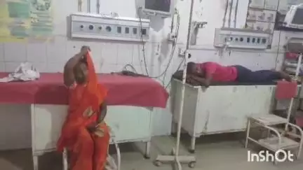जमुई: ताजपुर गांव में घरेलू विवाद के चलते परिवार वालों ने पति-पत्नी को पीटा, सदर अस्पताल में दोनों का चल रहा इलाज