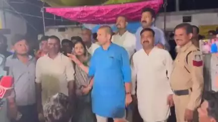 छतरपुर नौगांव बिलहरी मप्र में "सरकारी हत्याएं" बढ़ती जा रही हैं! इस चिंताजनक दौर का संज्ञान आदरणीय Rahul Gandhi जी ने भी लिया है!
कांग्रेस स्व. पंकज प्रजापति के लिए, न्याय की हर लड़ाई लड़ेगी!
