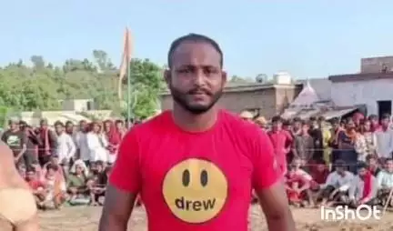 जवाली: भरमाड़ के एक नामी पहलवान को कुश्ती करते समय आया हार्ट अटैक, वीडियो सोशल मीडिया पर हुआ वायरल