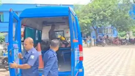 মেদিনীপুর: সামনের লরির পেছনে গিয়ে ধাক্কা মারল ডাম্পার, উত্তর সিমলাতে রক্তাক্ত ২