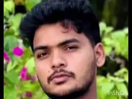 അമ്പലപ്പുഴ: പുന്നപ്രയിൽ നിയന്ത്രണം തെറ്റിയ ബൈക്ക് ലോറിയ്ക്കടിയിൽ പെട്ട് യുവാവിന് ദാരുണ അന്ത്യം. സംസ്കാരം ഇന്ന്